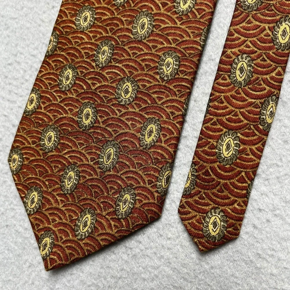 Joseph Abboud Men Silk Tie Rust Gold Geometric Medallion Made in USA 4 Inch Wide